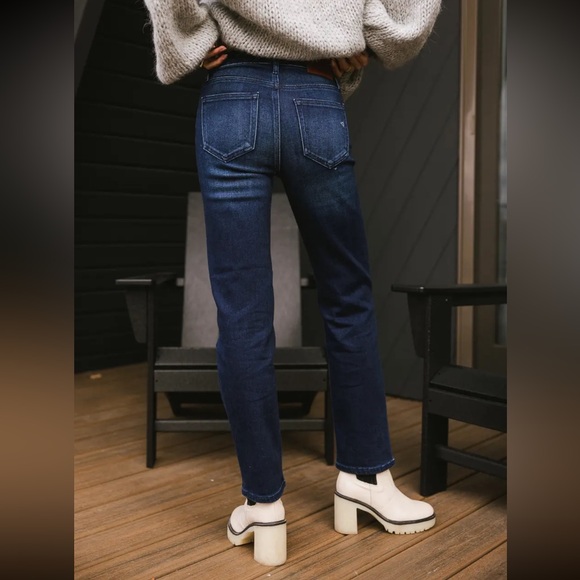 Hidden Jeans Jenni Straight Leg Jeans, Size 26 - Picture 5 of 5